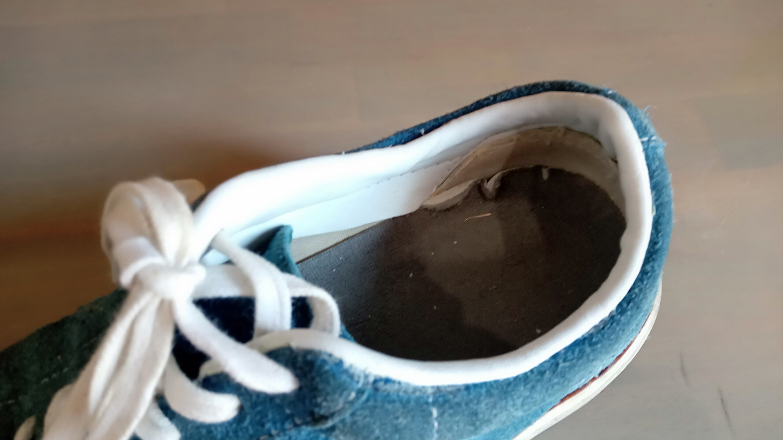 靴 の 内張り 修理